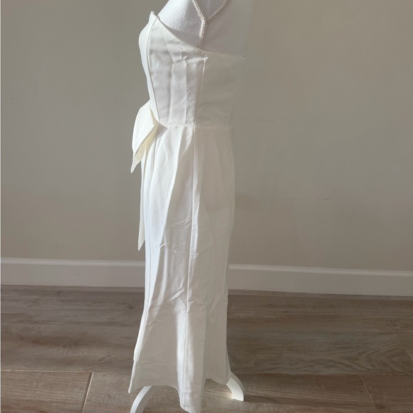 NWT Club L London White Strapless Midi Dress with Oversized Bow - Picture 4 of 9